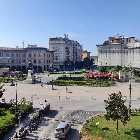 Rainbow Pisa